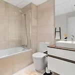 Oasis 325 Hideaway Luxe Garden Διαμέρισμα