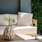 Oasis 325 Hideaway Luxe Garden