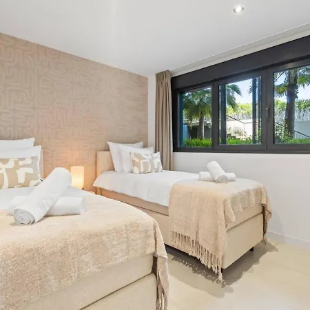 Oasis 325 Hideaway Luxe Garden